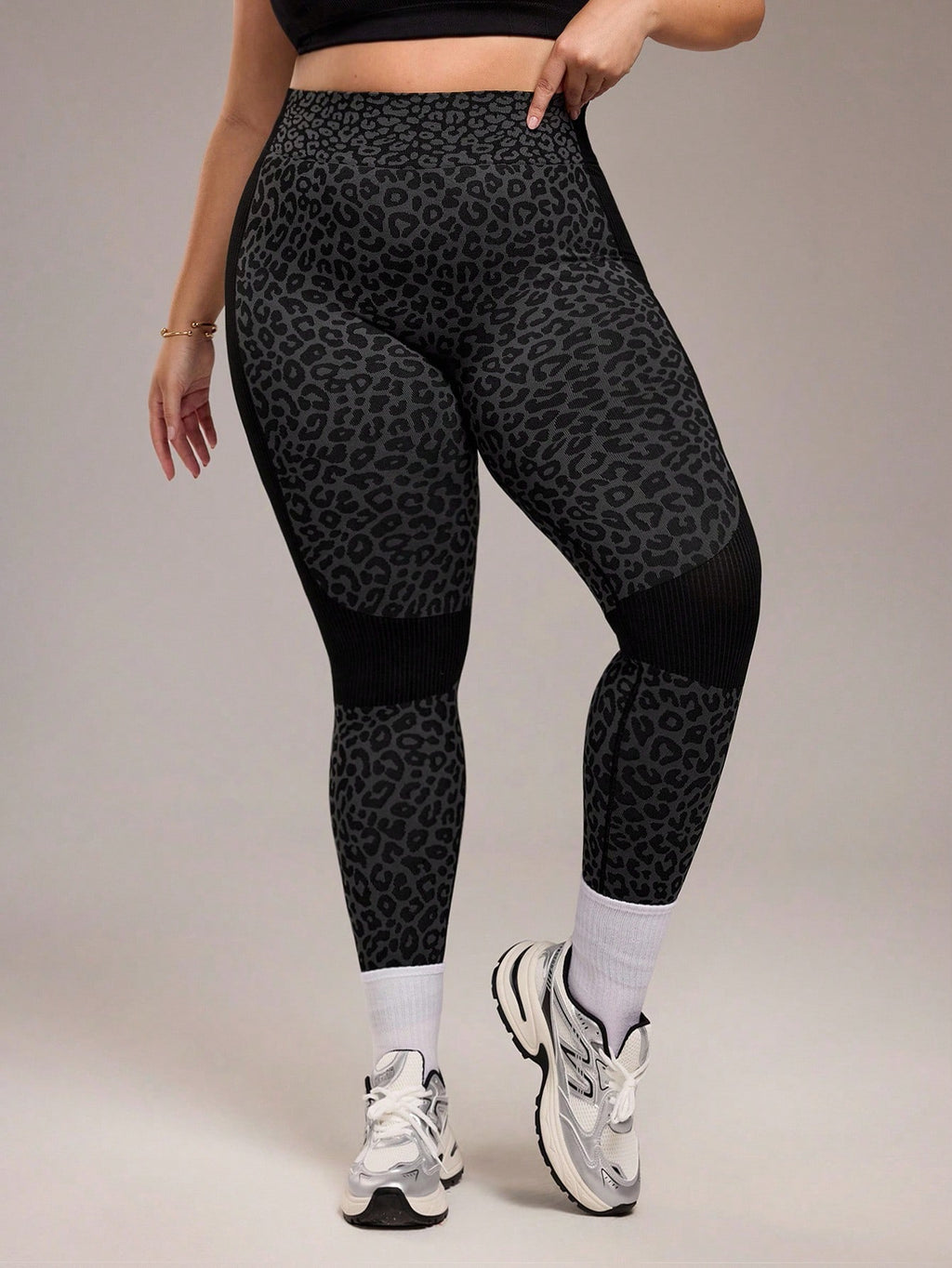 1pc Women Plus Size Leopard Print Side Stripe Fitness, Running, Workout, Yoga Leggings Plus Size Workout Set Leopard Print Workout Leggings Plus Size Activewear Sets Plus Size Gym Outfit Curve Workout Leggings