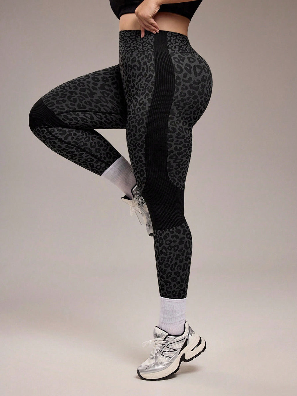 1pc Women Plus Size Leopard Print Side Stripe Fitness, Running, Workout, Yoga Leggings Plus Size Workout Set Leopard Print Workout Leggings Plus Size Activewear Sets Plus Size Gym Outfit Curve Workout Leggings